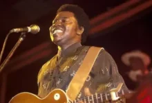 Ebenezer Obey picture 390x220 1