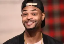 King Bach age 631x420 2 390x220 1