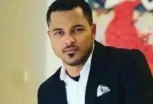 Van Vicker 1 1 390x220 1