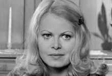 Sally Struthers Biography, Age ,Net Worth, Wiki, Real Name, Children, Instagram, Parents, partner 3 all family sally struthers explained how having laryngitis helped her audition 720x405 1