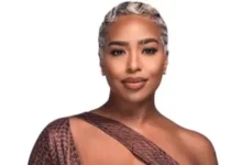 b Simone Biography 696x391 1 390x220 1