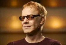 Danny Elfman Biography, Age ,Net Worth, Wiki, Real Name, Children, Instagram, Parents, partner 1 danny elfman 696x391 2 390x220 1