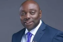 segun arinze 696x393 2 390x220 1