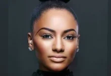 simi drey 696x418 1 390x220 1